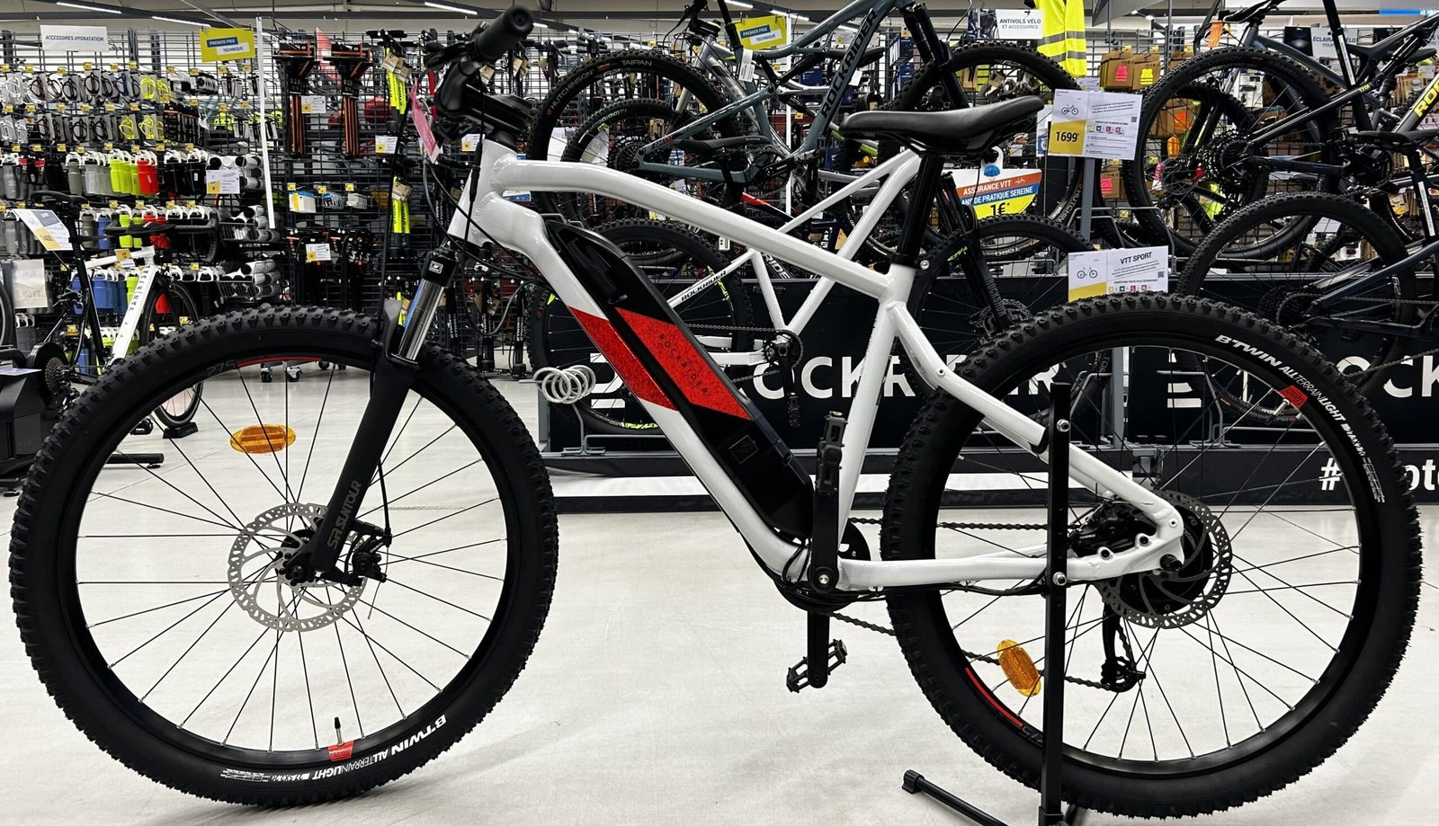Rockrider E-ST 100 Decathlon E-MTB por menos de 1000 €