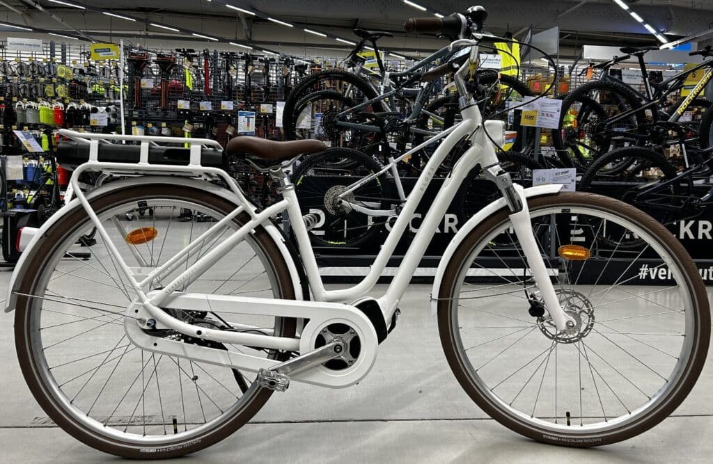 ¿Es la Bicicleta eléctrica urbana conectada Elops 920 E la mejor bicicleta eléctrica urbana de Decathlon?