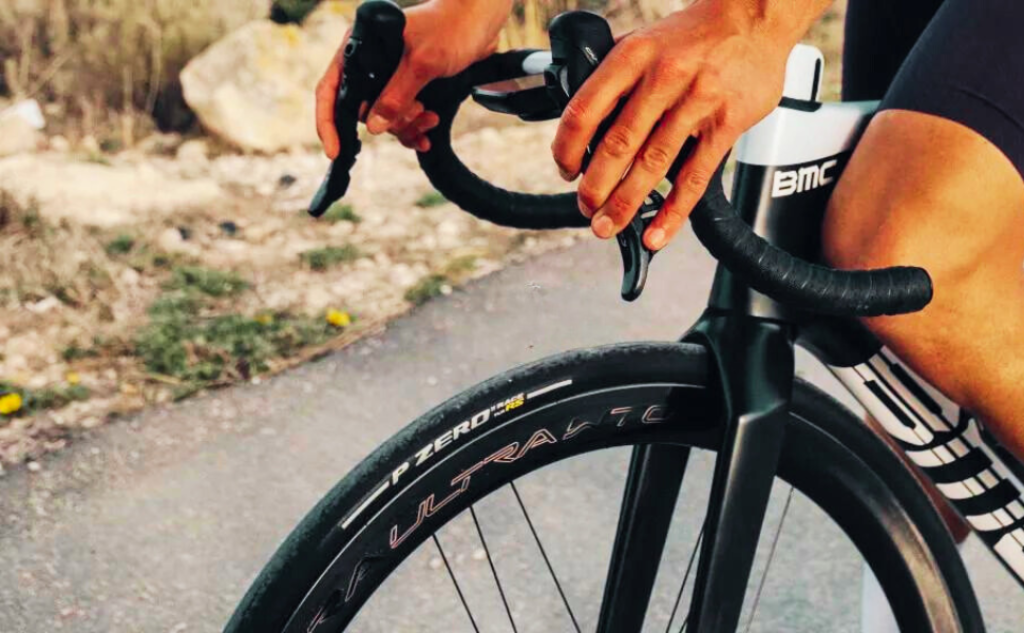 Pirelli lanza su primer neumático de caucho natural certificado FSC para el mundo del ciclismo